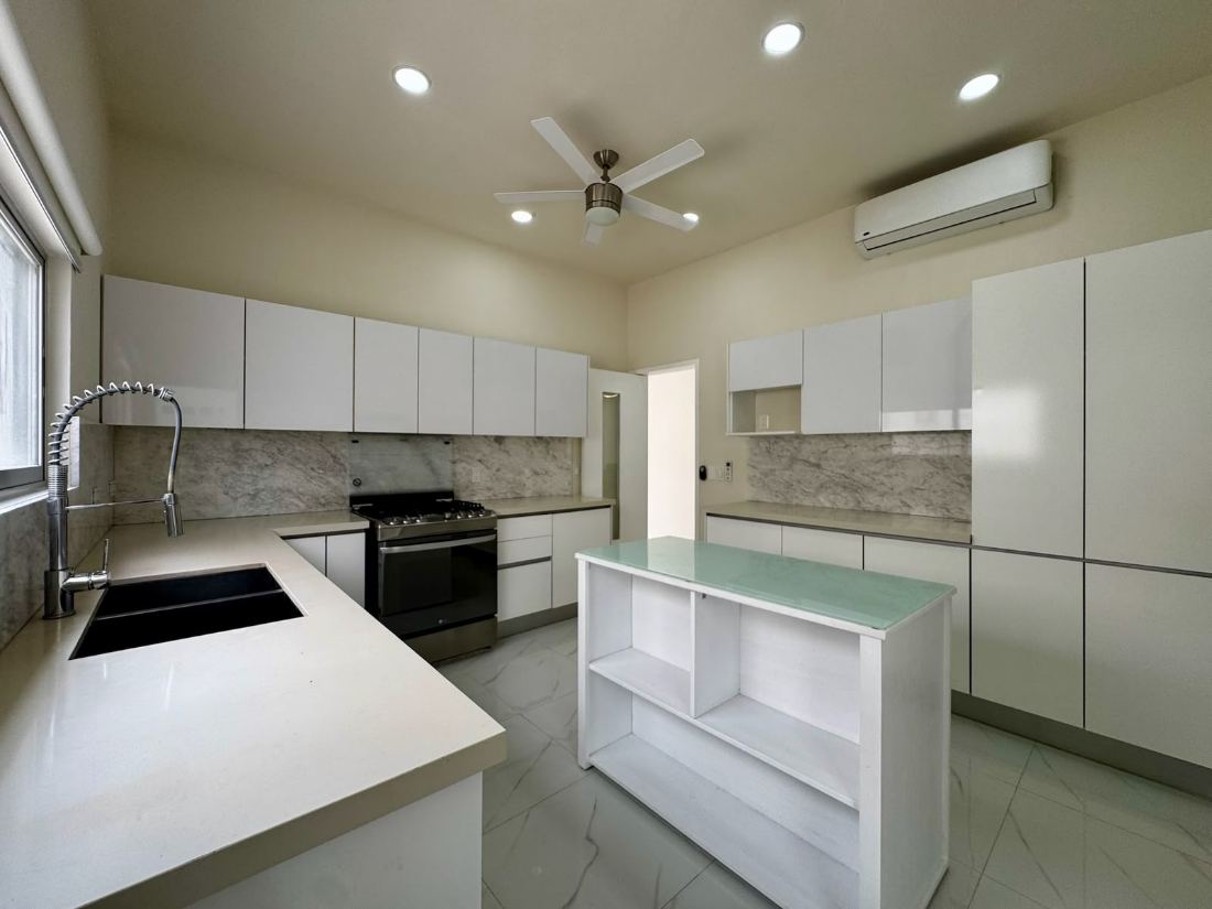 Casa en Venta en Cancun en Lagos del Sol — foto 3