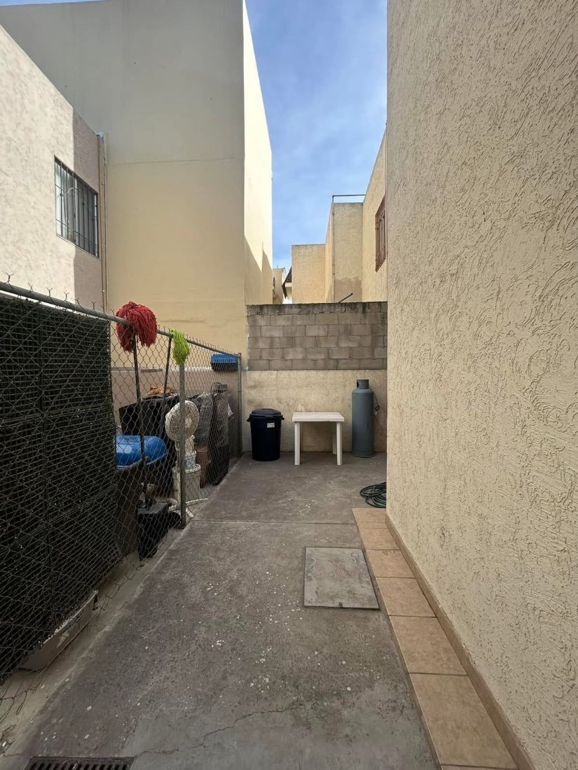 Casa en Venta en Otay Atras de Plaza Alameda — foto 1