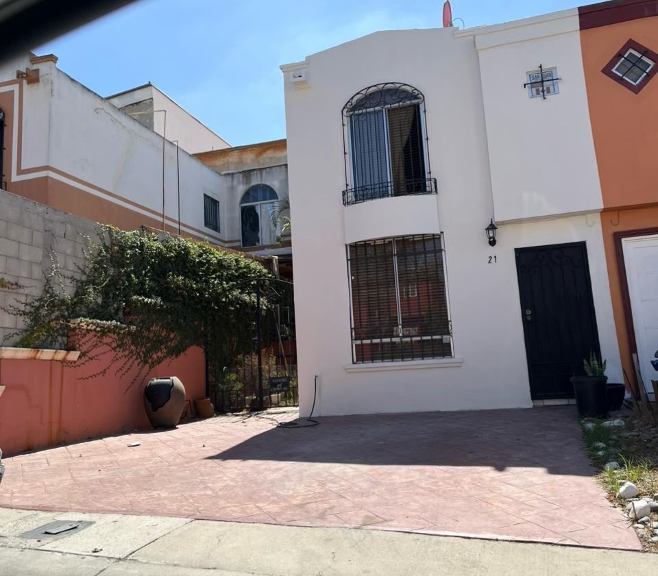 Casa En Venta En Colinas De California — foto 1