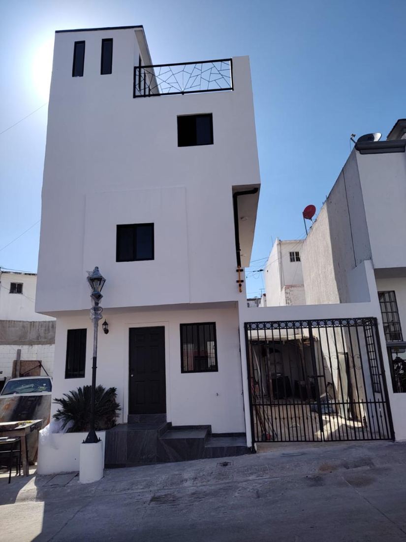 Casa de Renta en Jardines de Agua Caliente — foto 1